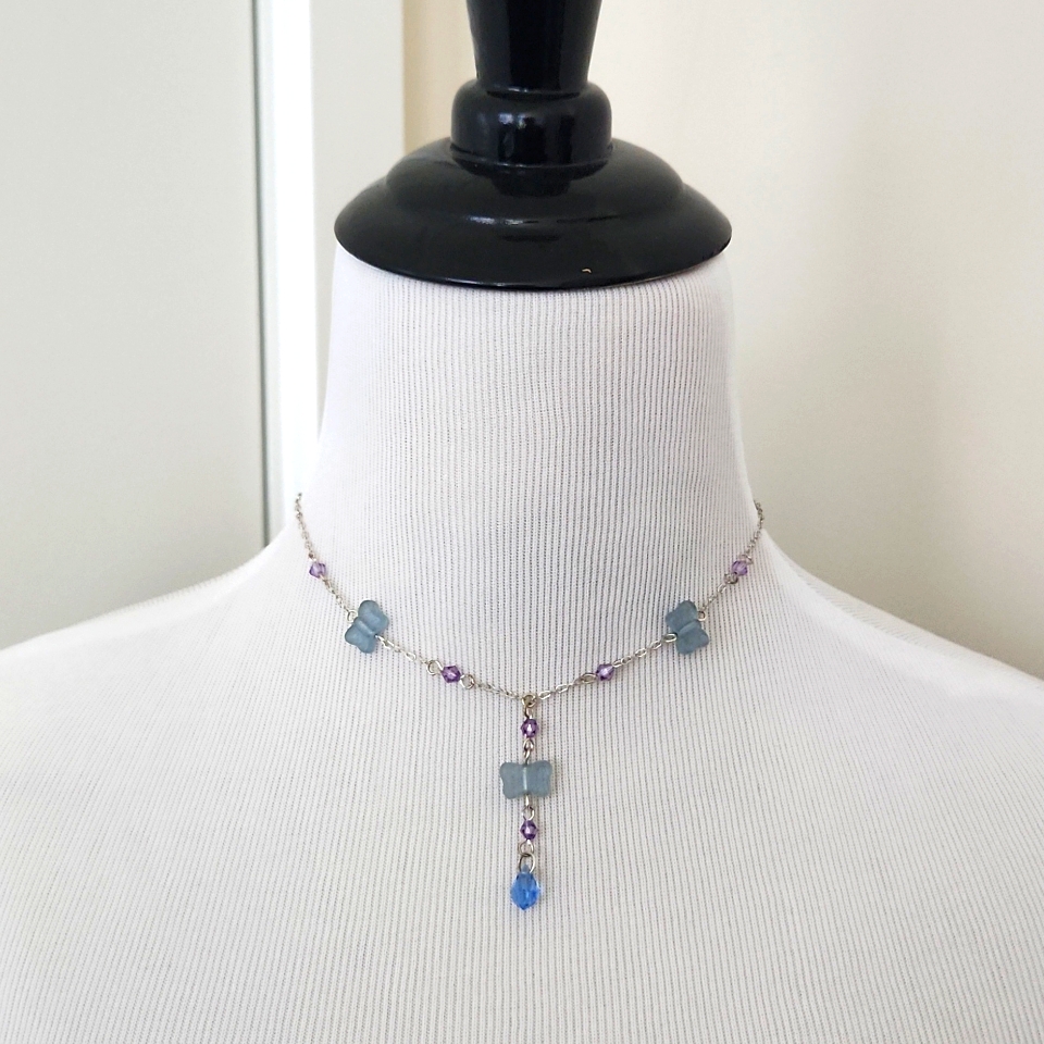 Nwot BluePeriwinkle Purple Beaded Butterfly Necklace One Size 30$